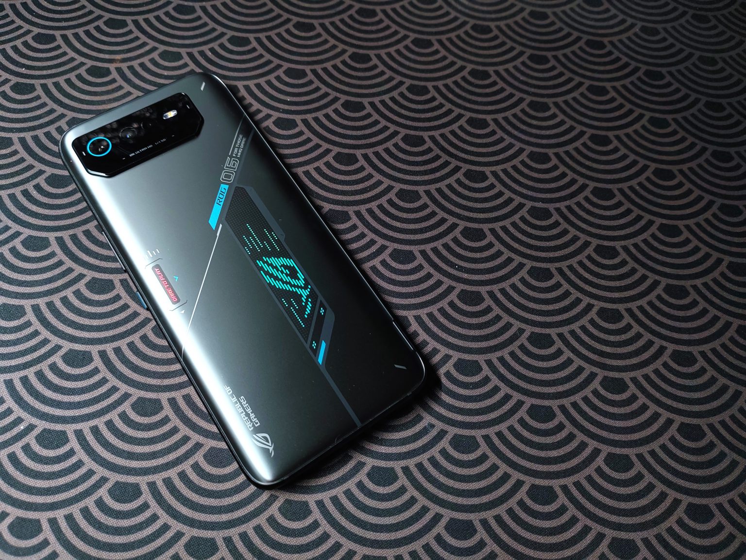 ASUS ROG Phone 6D ปลดล็อคความแรงไปอีกขั้น Dimensity 9000+